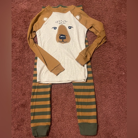 Bundle of 5 Pajama Sets size 8 - Picture 2 of 7